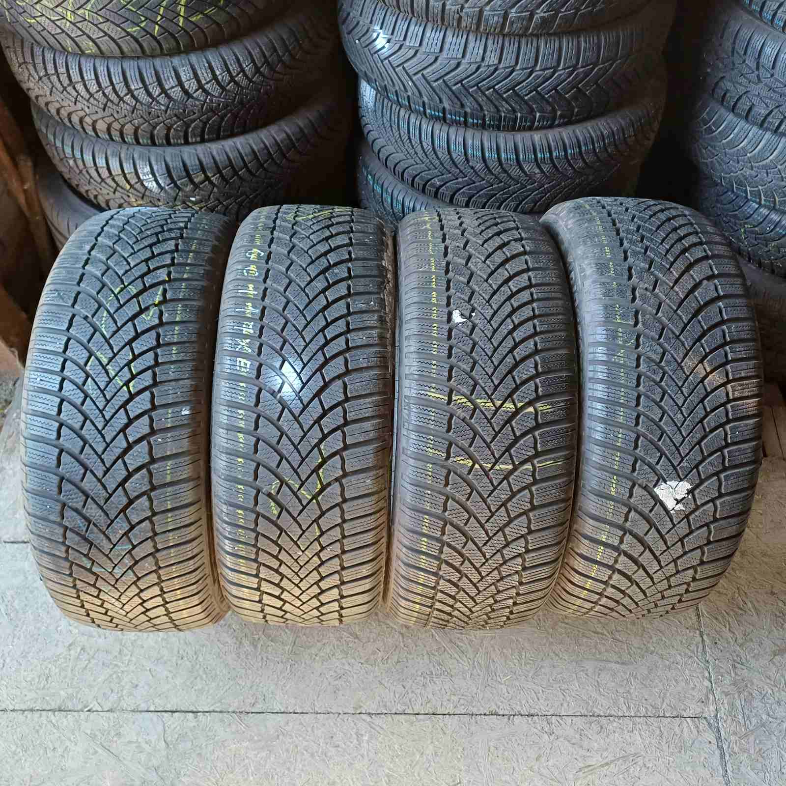 Bridgestone Blizzak LM005 225/50R18